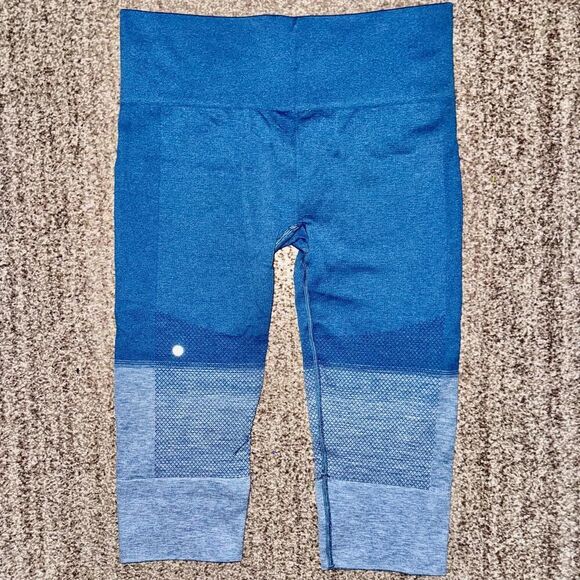 Lululemon Athletica Women's Seamlessly Street Crop Legging Heathered Poseidon 8 - Picture 1 of 10
